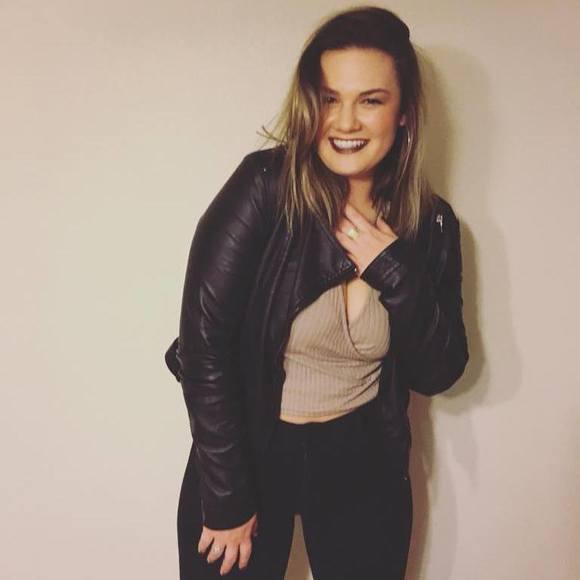 Meet your Posher, Taylor - Picture 1 of 1